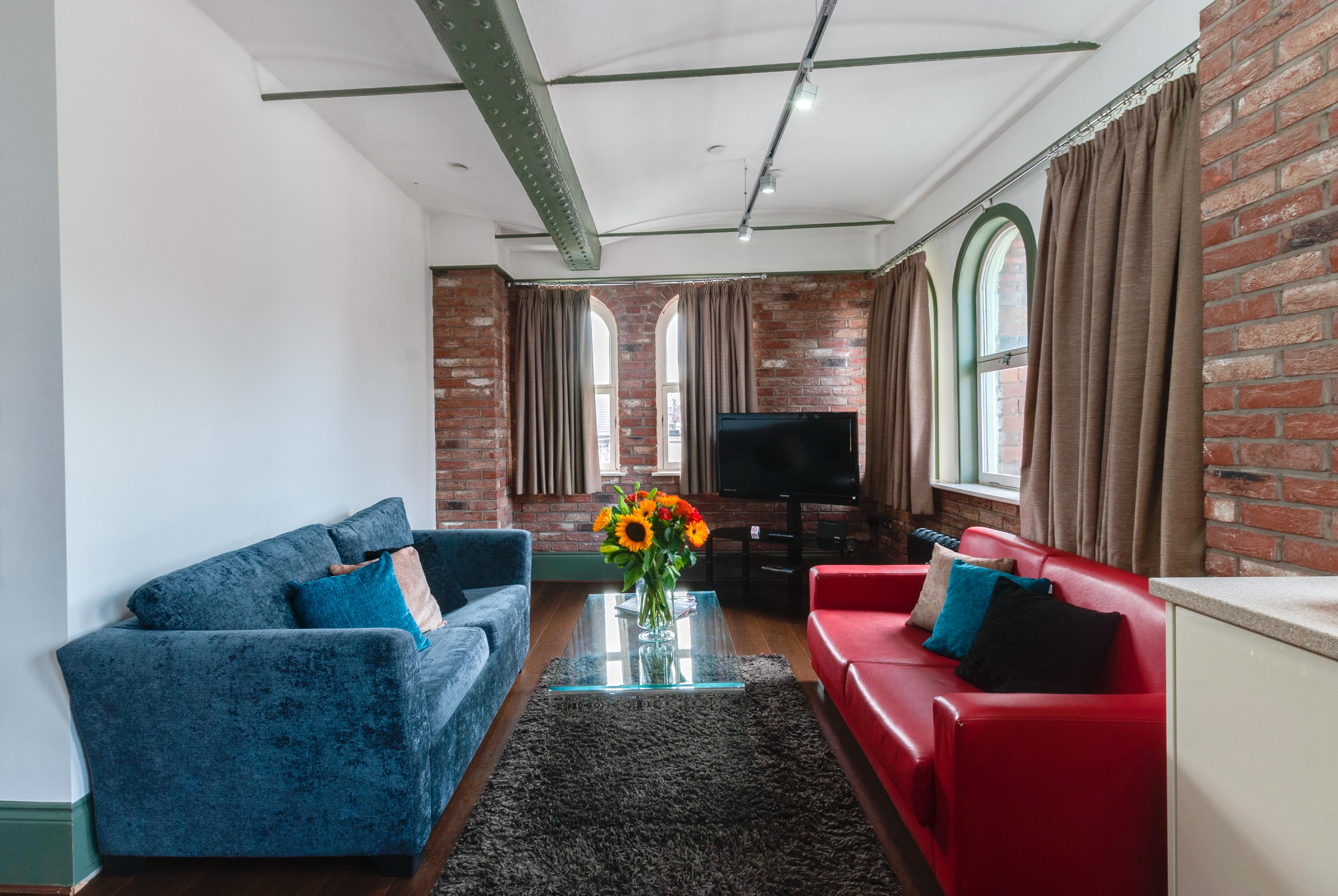 Base Serviced Apartments - Sir Thomas Street Ліверпуль Екстер'єр фото