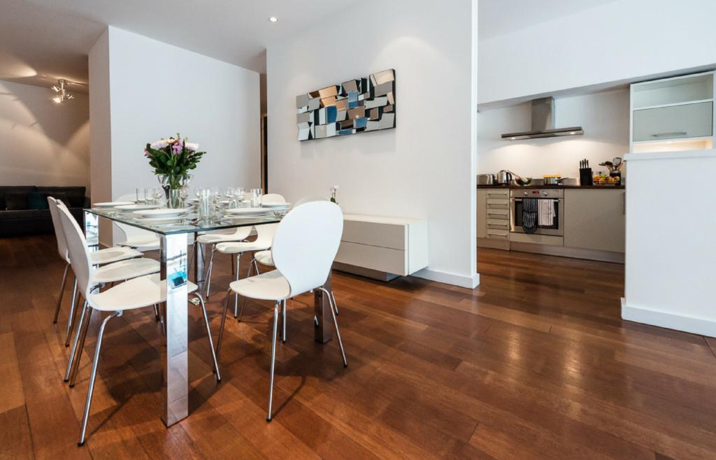 Base Serviced Apartments - Sir Thomas Street Ліверпуль Екстер'єр фото