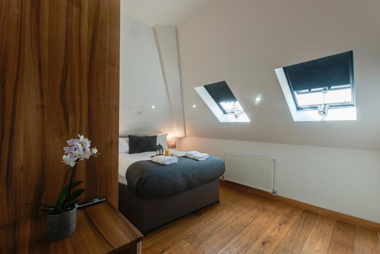 Base Serviced Apartments - Sir Thomas Street Ліверпуль Екстер'єр фото